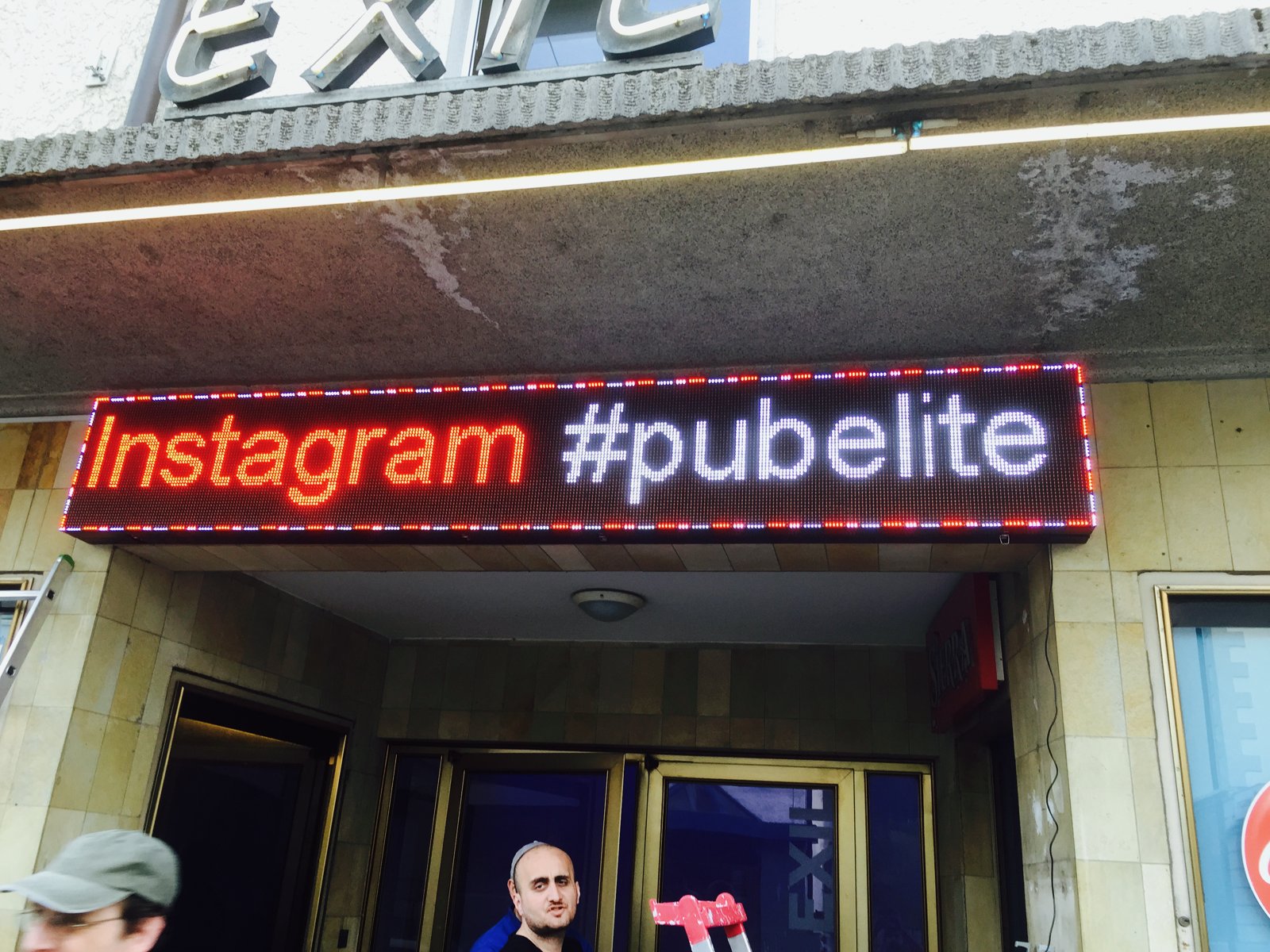 Chez Elite à Guin — ancien cinéma Exil, Instagram #pubelite